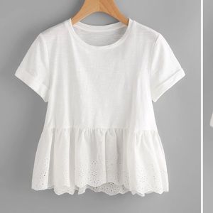 NWOT Eyelet ruffle hem tee